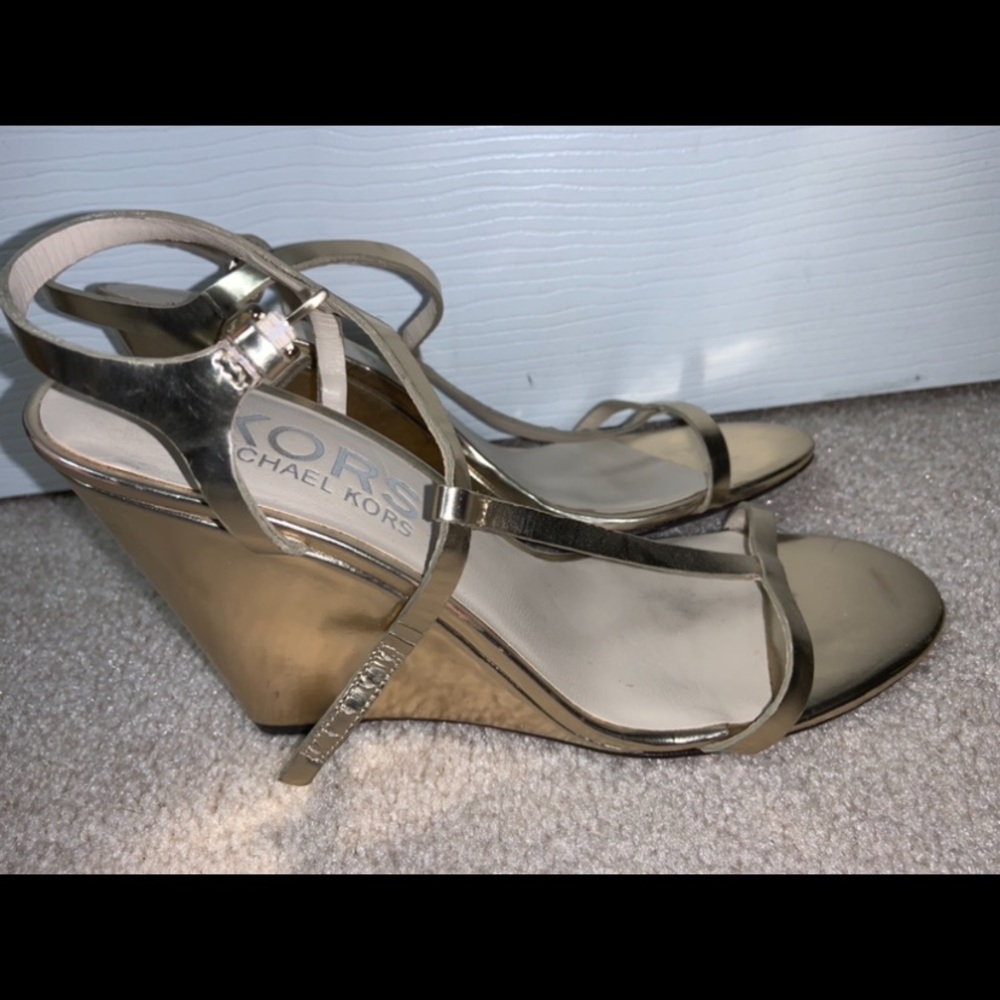 Michael Kors Gold Sandal Size 8
